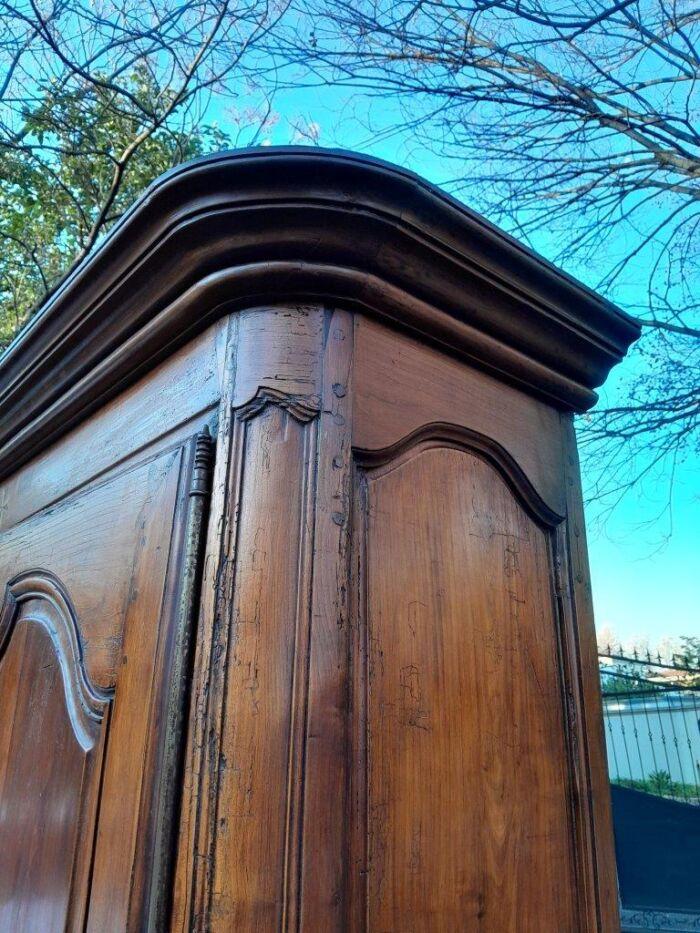 An Antique 18th Century French Louis XV Carved Walnut Buffet Deux Corps / Cabinet / Drinks Cabinet - Image 10