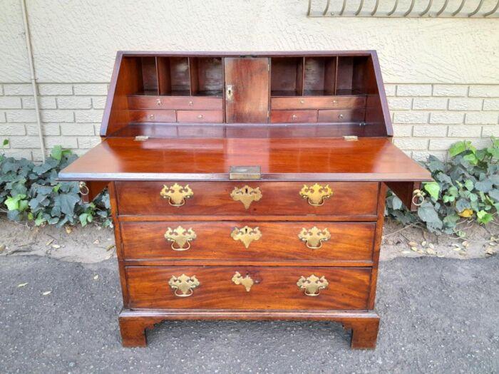 An Antique George III Flame Mahogany Bureau With Enclosed Fitted Interior, Brass Handles - Image 6