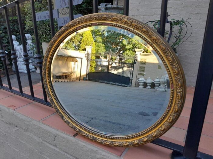 An Antique Victorian Carved Gilt Framed Mirror - Image 3