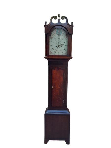 An Antique 18th / 19th Century Georgian Oak Long Case / Grandfather With Key And Pendulum And Weights