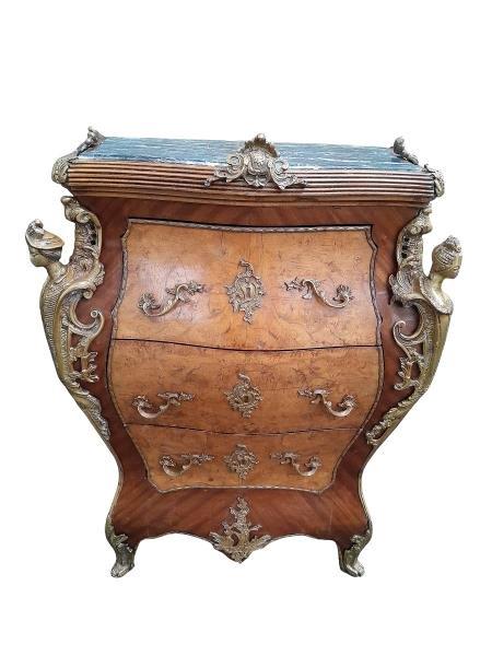 A 20th Century Louis XV Kingswood And Walnut Bombe Chest Of Drawers With  Marble Top And Extensive Ormolu Fittings
