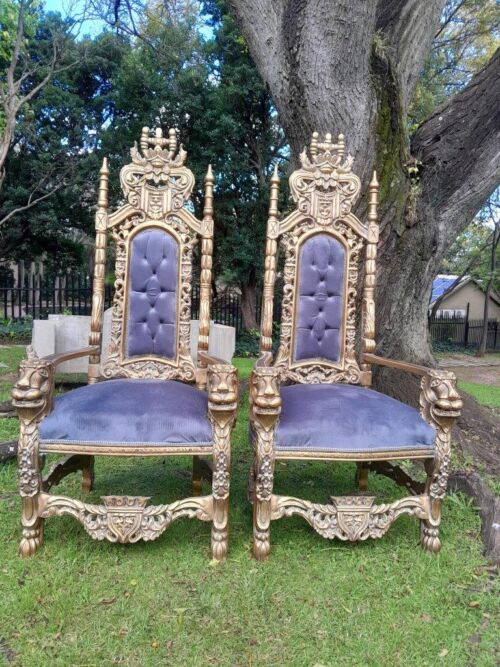 A Pair Of Ornately Carved Renaissance Revival Giltwood Throne / King Chairs