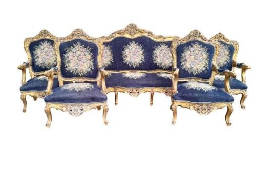 A 20th Century French Style Ornately Carved Giltwood Settee with Two Pairs of Armchairs Upholstered in Original Tapestry Fabric