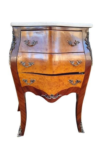 A French Louis XV Style Mahogany & Birds Eye Maple Bombe Chest Of Drawers With Gilt Metal Mounts / Ormolu And Marble Top