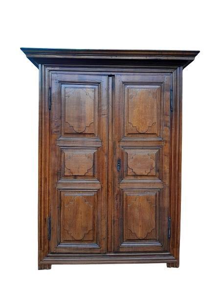 An Antique Late 18th / Early 19th Century French Oak Armoire