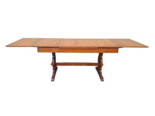 A 20th Century Oak Draw Leaf Extending Dining Table