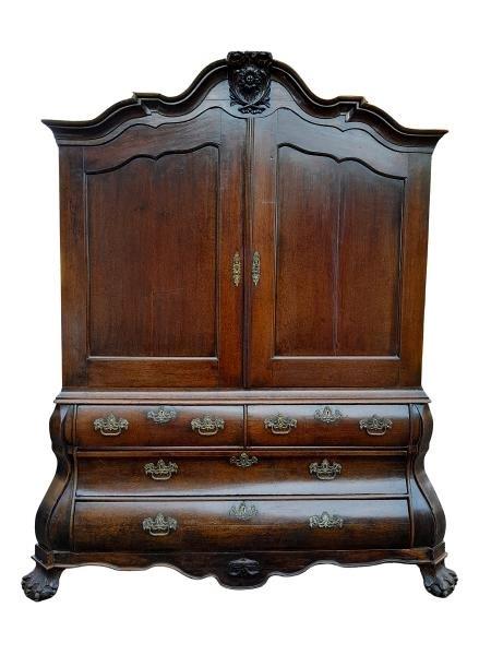An Antique Early 20th Century Circa 1900-1914  Dutch Oak Cabinet / Armoire