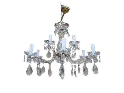 A 20th Century French Style Crystal And Gild Metal Chandelier