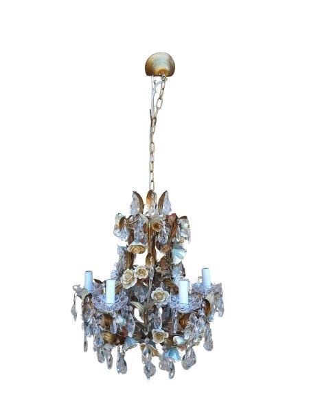 A 20th Century French Crystal Chandelier With Roses