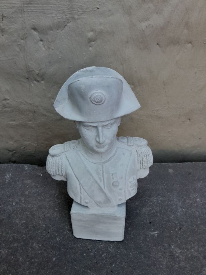Small Concrete Napoleon Bust / door stopper - Image 4