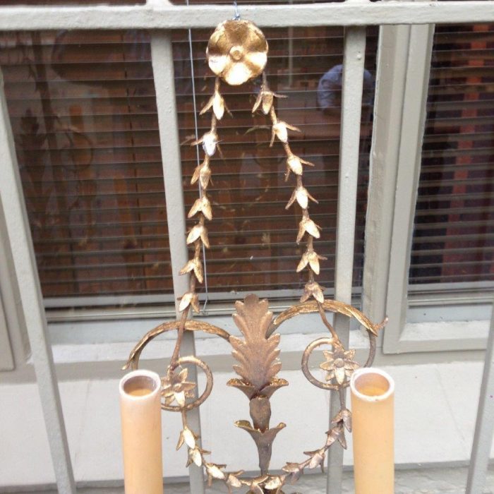 A pair of 18th Century style sconces (electrified) - Image 5