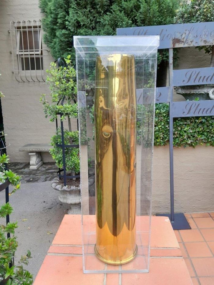 A 20TH Century Brass Cannon Shell In A Custom-Made Display Perspex Box - Image 2