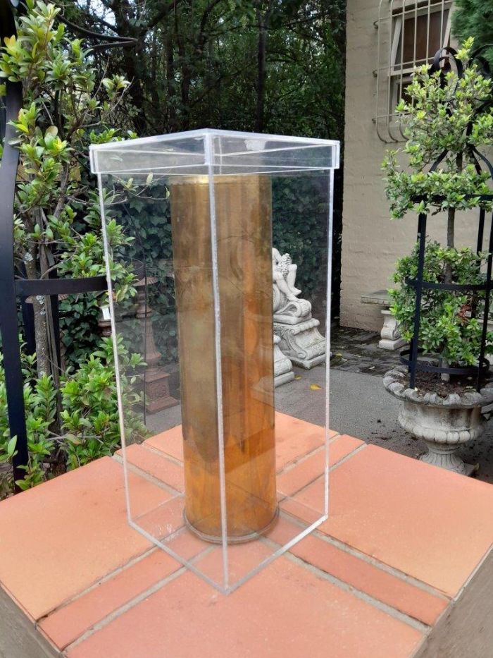 A 20TH Century Brass Cannon Shell In A Custom-Made Display Perspex Box - Image 3