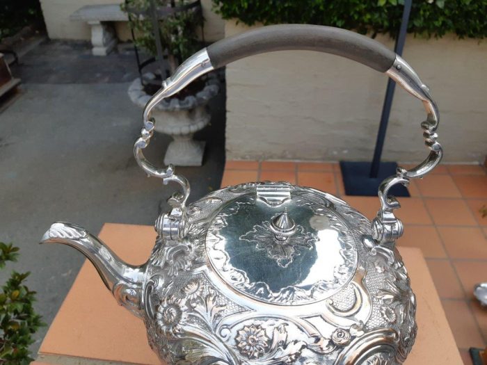 A Victorian silver plate tea kettle on stand with burner - ND - Image 5