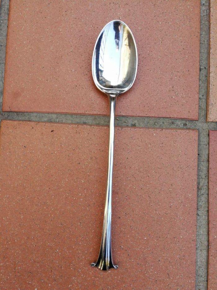 A Pair Of Early 20th Century  Walker & Hall, Sheffield Salad Servers Circa 1918 - Image 3