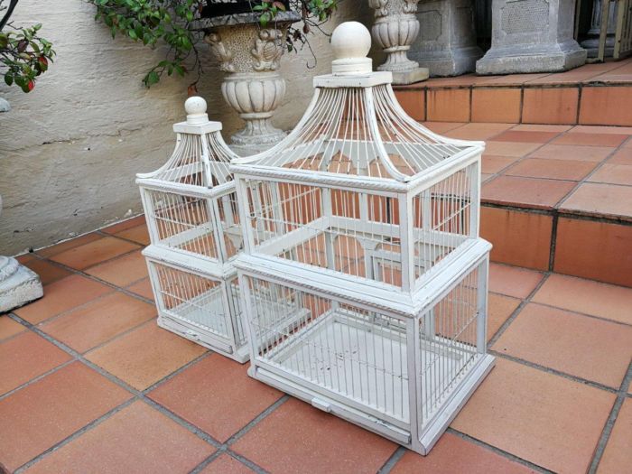 A  Pair of Antique / Vintage Graduated Birdcages ND - Image 3