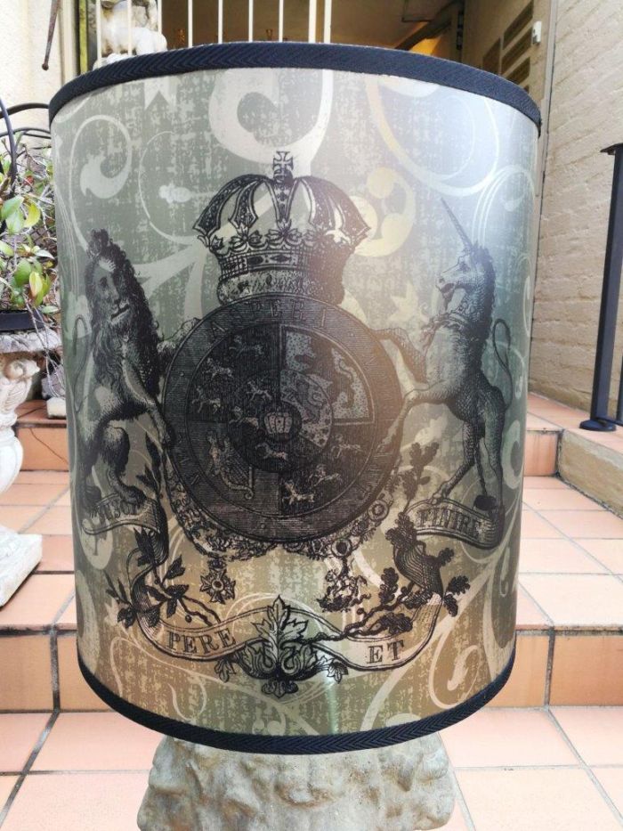 A Hand-made Lampshade with Crown and Lion (excludes lamp) - Image 3