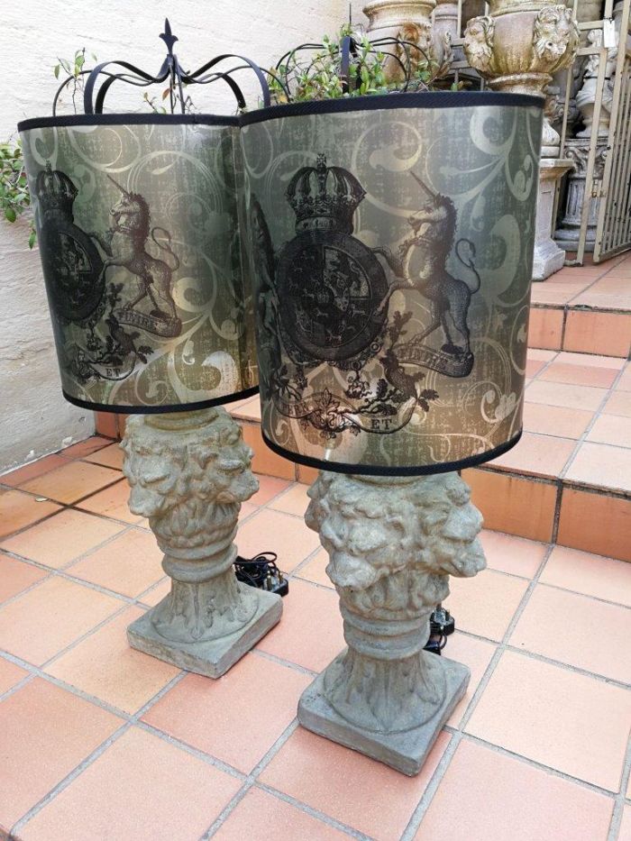 A Hand-made Lampshade with Crown and Lion (excludes lamp) - Image 6