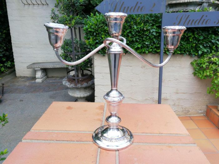 A Pair Of 20th Century Gorham Silver Plate Three Light Candelabras Candle Holders  Convertible Circa 1940 - Image 4