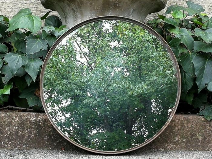 A 20th Century Rotating Cake/Sandwich Stand With Mirror And Brass Frame On Wooden Base - Image 2