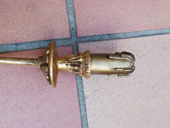 A 20th Century Pair Of Carved Gold Painted Wall Sconces With Eagles - Image 7