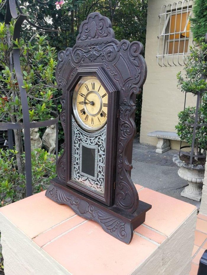 An Early 20th Century American Ebonised & Ornate Carved Oak Mantel Clock - Image 4