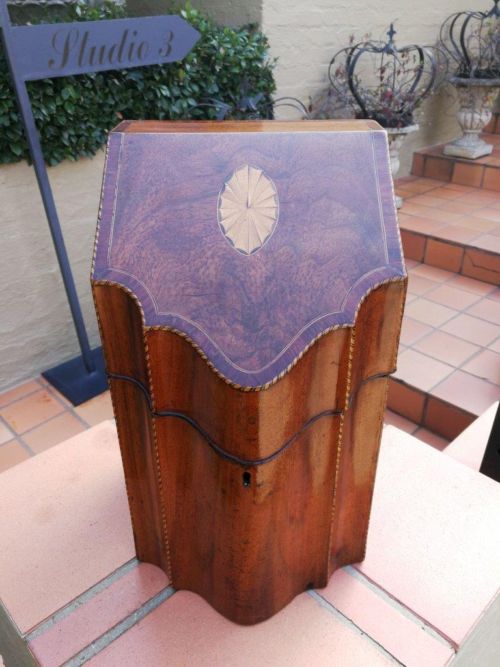 An 18th Century Walnut and Inlaid Knife Box. Interior missing