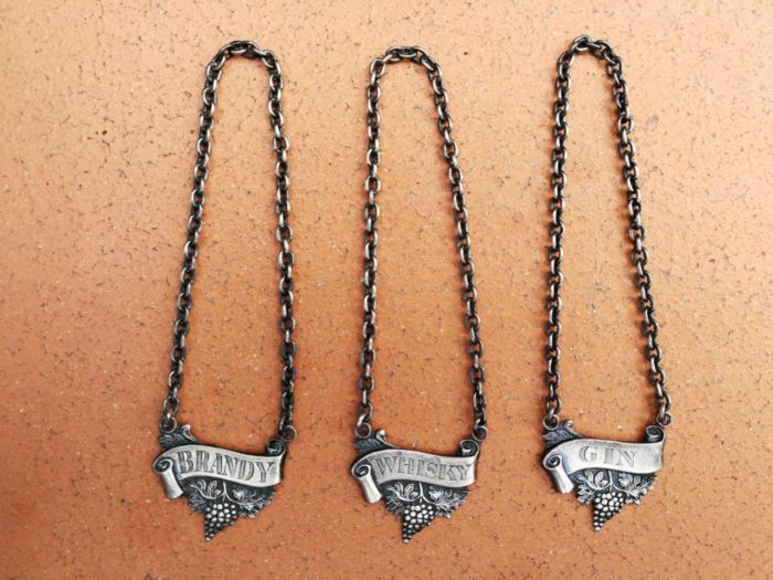 A Set of Three Birmingham Silver Decanter Labels Silver weight: 34 grams - Image 2