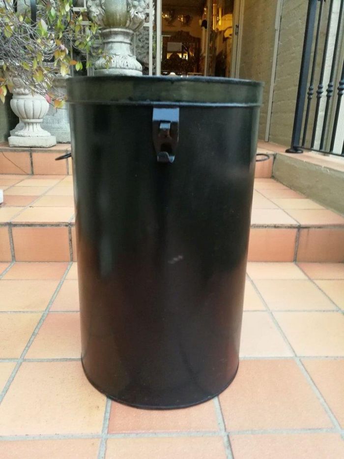 A 20TH Century Hand-Painted  Gold/Black Metal Bin - Image 2