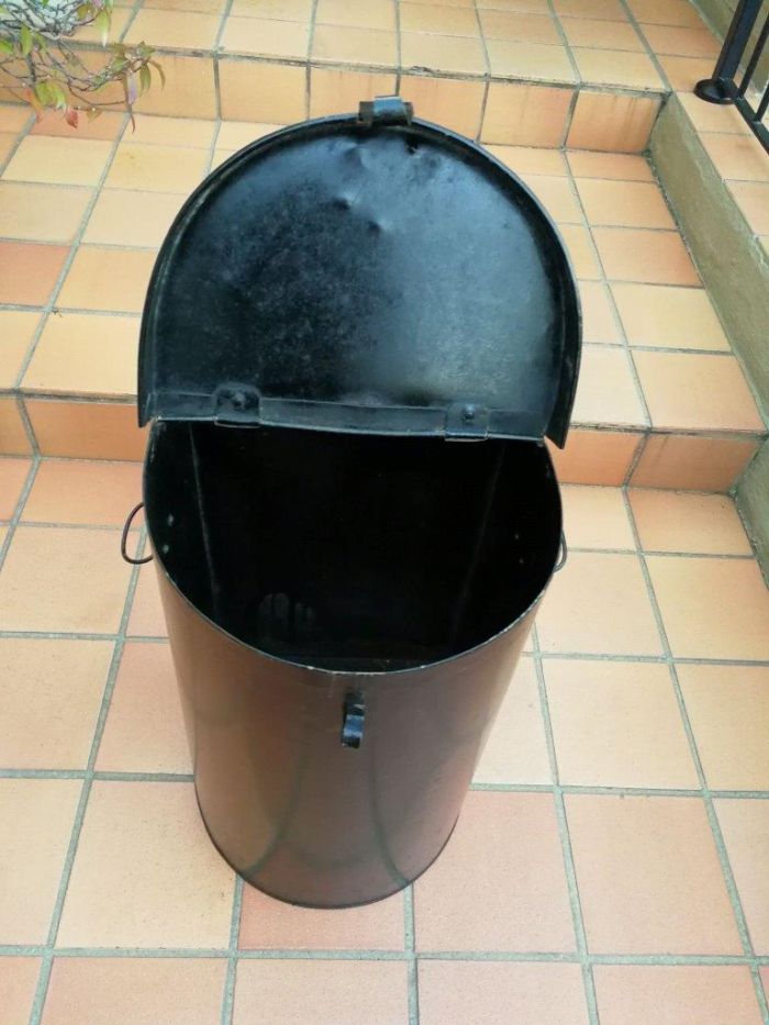 A 20TH Century Hand-Painted  Gold/Black Metal Bin - Image 5