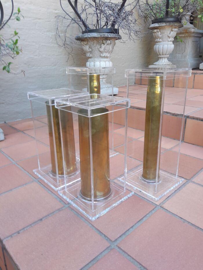 A Set Of 20th Century Circa 1940 Military Brass Cannon Shells Two With SA Union Military Markings in Custom Made Perspex Box ND - Image 7