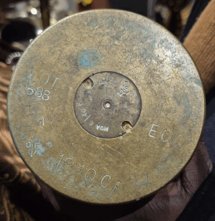A Set Of 20th Century Circa 1940 Military Brass Cannon Shells Two With SA Union Military Markings in Custom Made Perspex Box ND - Image 11