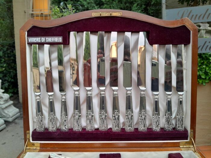 A 20th Century Viners Of Sheffield Epns Kings Pattern Cutlery Set  Six Place Setting In Original Canteen - Image 6