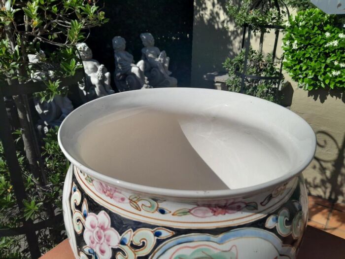 A 20th Century Large Oriental Style Ceramic Bowl/Planter - Image 5