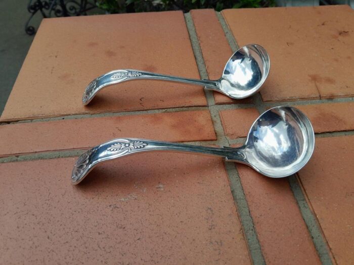 A Pair of Silver Plated Kings Pattern Sauce Ladles - Image 2