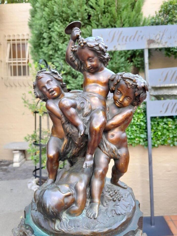 A 20th Century French Gilt Metal and Bronze Clock - Image 8
