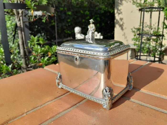 A 19thC Silver Plate Tea Caddy with Two compartments with key - Image 2