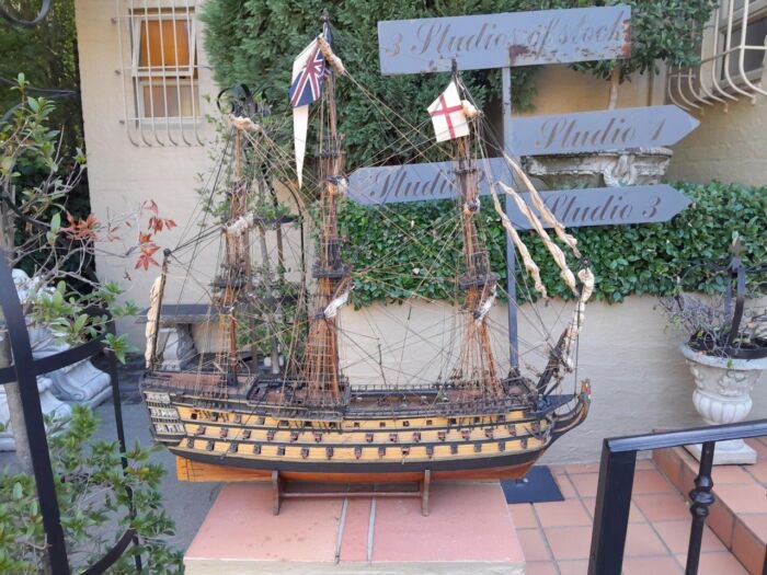 A 20TH Century Hand-made Wooden Model of HMS Victory - Image 3