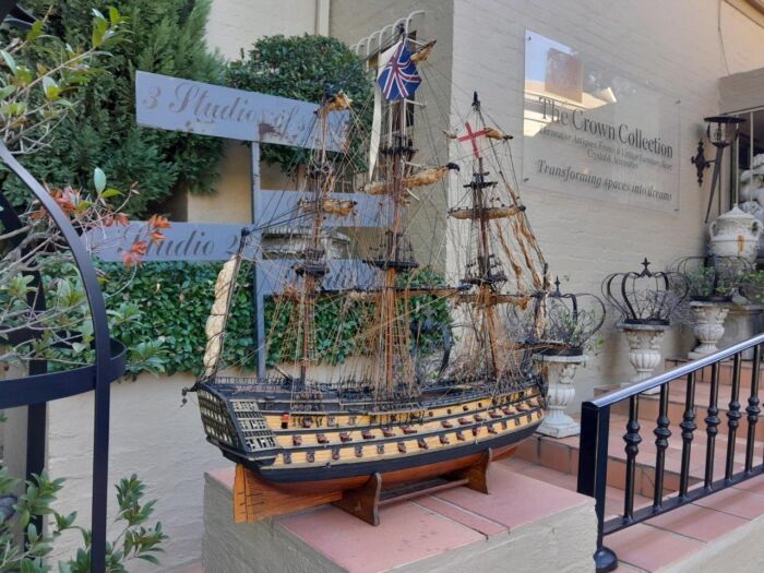 A 20TH Century Hand-made Wooden Model of HMS Victory - Image 4