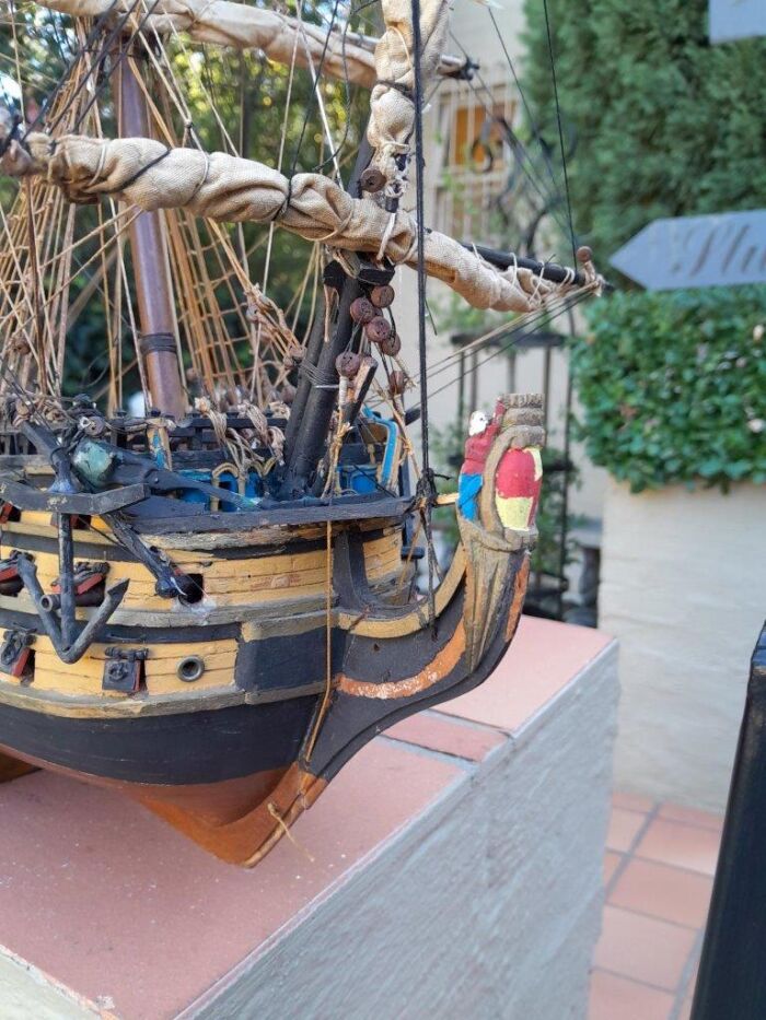 A 20TH Century Hand-made Wooden Model of HMS Victory - Image 8