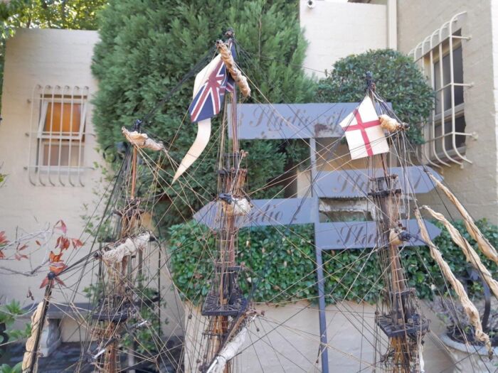 A 20TH Century Hand-made Wooden Model of HMS Victory - Image 9