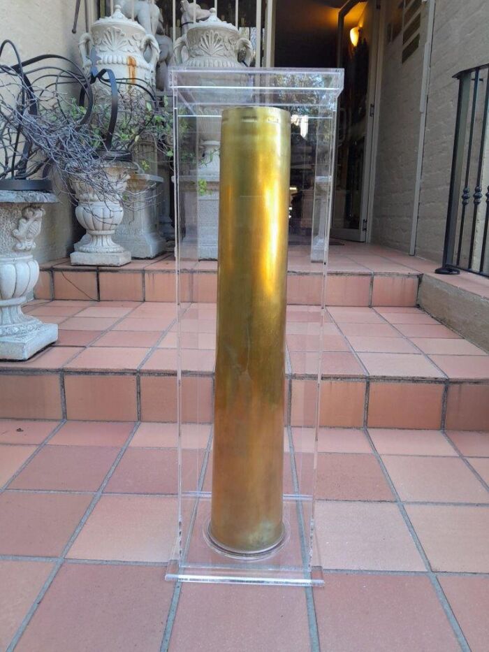 A Mid-20th Century Circa 1945 Set of Seven WW2 Brass Cannon Shells In Perspex Boxes - Image 7