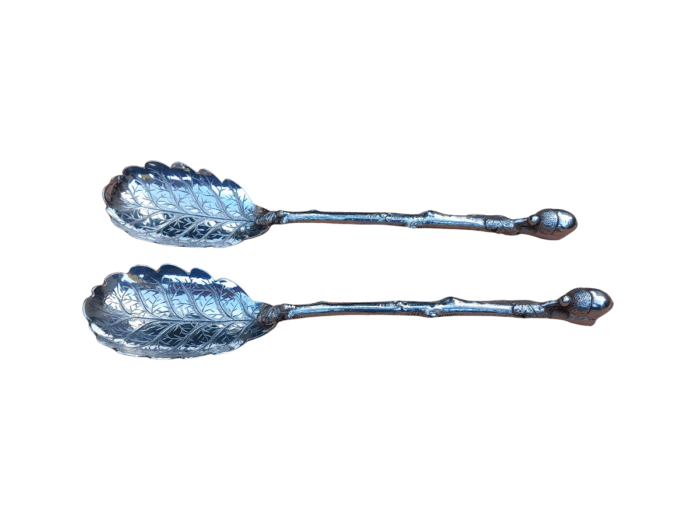 A 20th Century Pair of Electroplate Salad Servers/Spoons Dimensions: 20cm long R2500