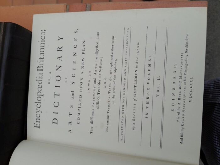 Encyclopedia Britannica Facsimile First Edition (3 Volumes) - Image 5