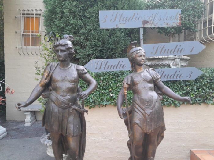 A Pair of 19th Century Patinated Spelter Roman Figures - Image 7