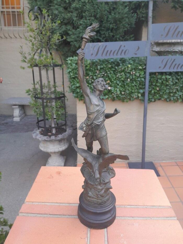 An Early 20th Century French Patinated Spelter Figurine on Wooden Base - Image 3