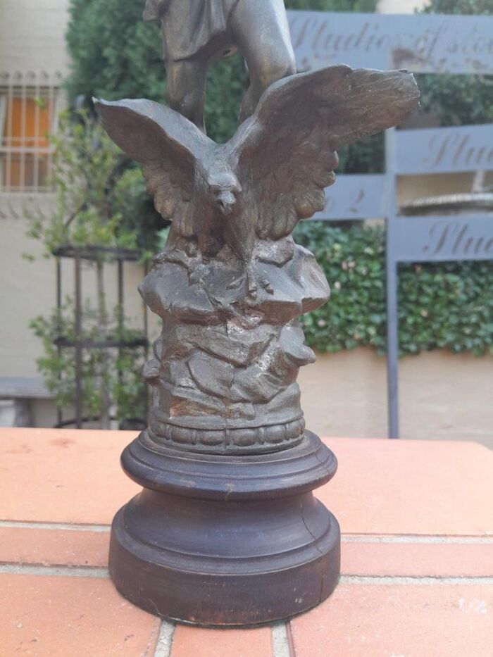 An Early 20th Century French Patinated Spelter Figurine on Wooden Base - Image 4