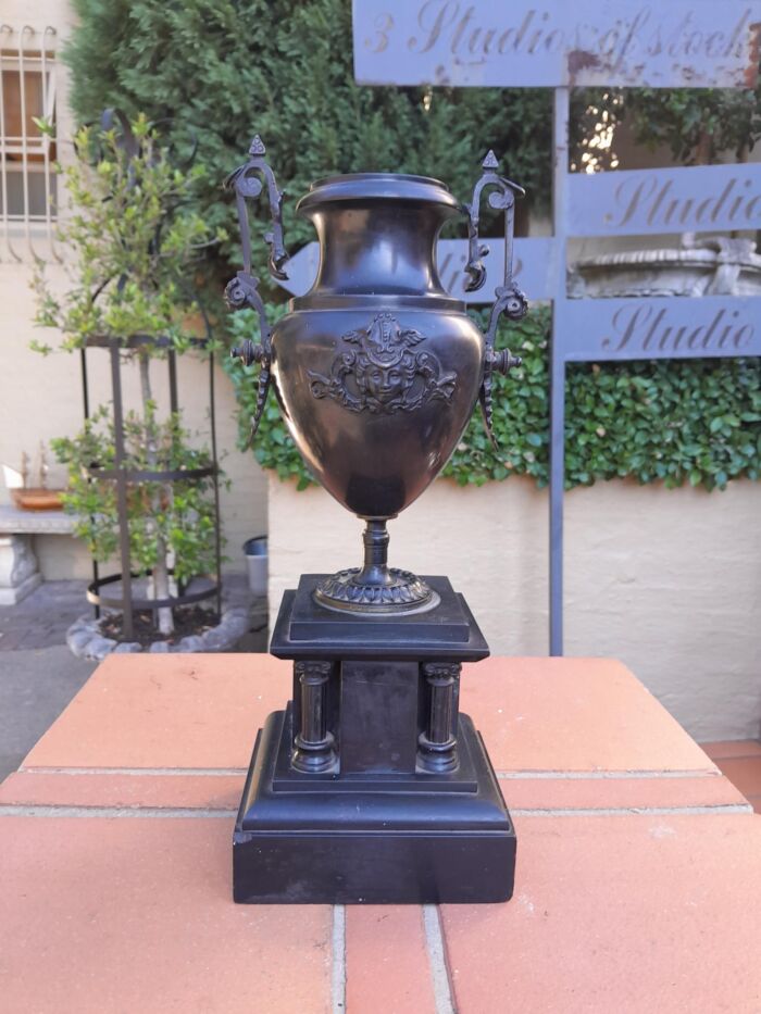 A Pair Of 19th Century French Bronze And Slate Urns On Columns - Image 7