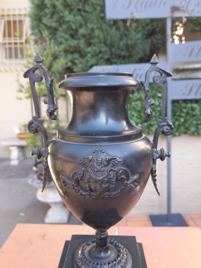 A Pair Of 19th Century French Bronze And Slate Urns On Columns - Image 9