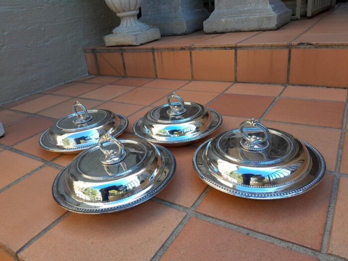 A 19th Century Set Of Four Early Victorian Sheffield Entrée Dishes With Covers - Image 5